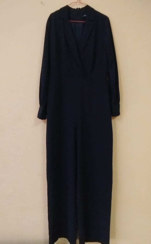 COMBINAISON  FEMME DE  COULEUR NOIRE