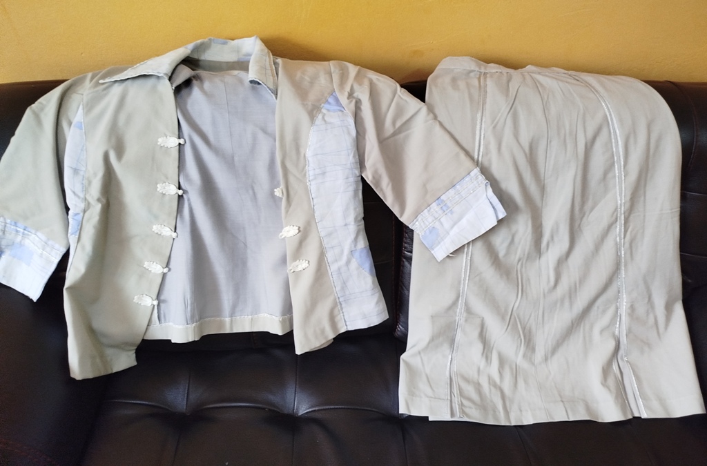 ENSEMBLE  TAILLEUR FEMME JUPE  GRIS ET BLEU