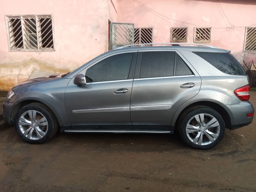 Mercedes ML 350 4MATIC Full Option [année 2011]