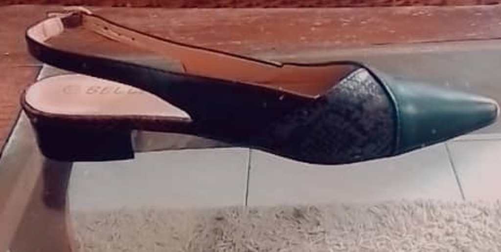 Ballerine Ouverte de couleur noire